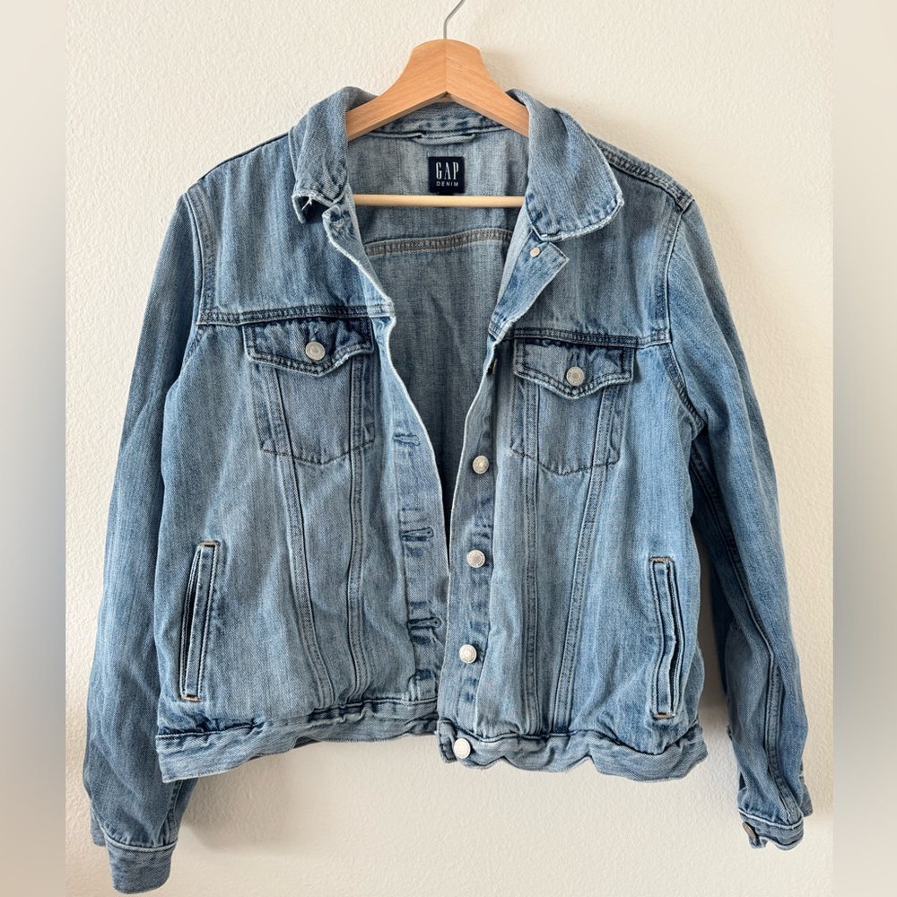 GAP Women's Light Blue Jean Jacket